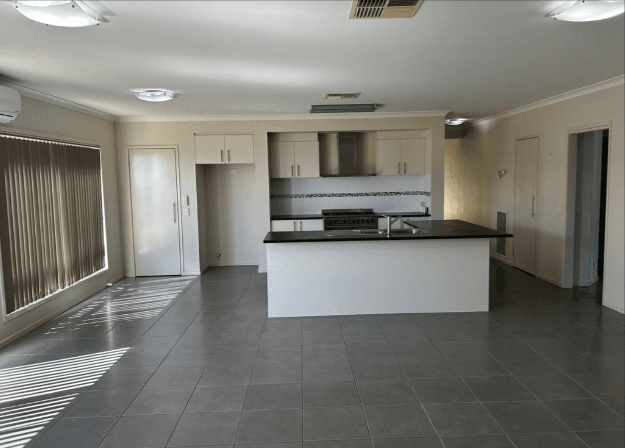 39 Silky Oak Avenue 1